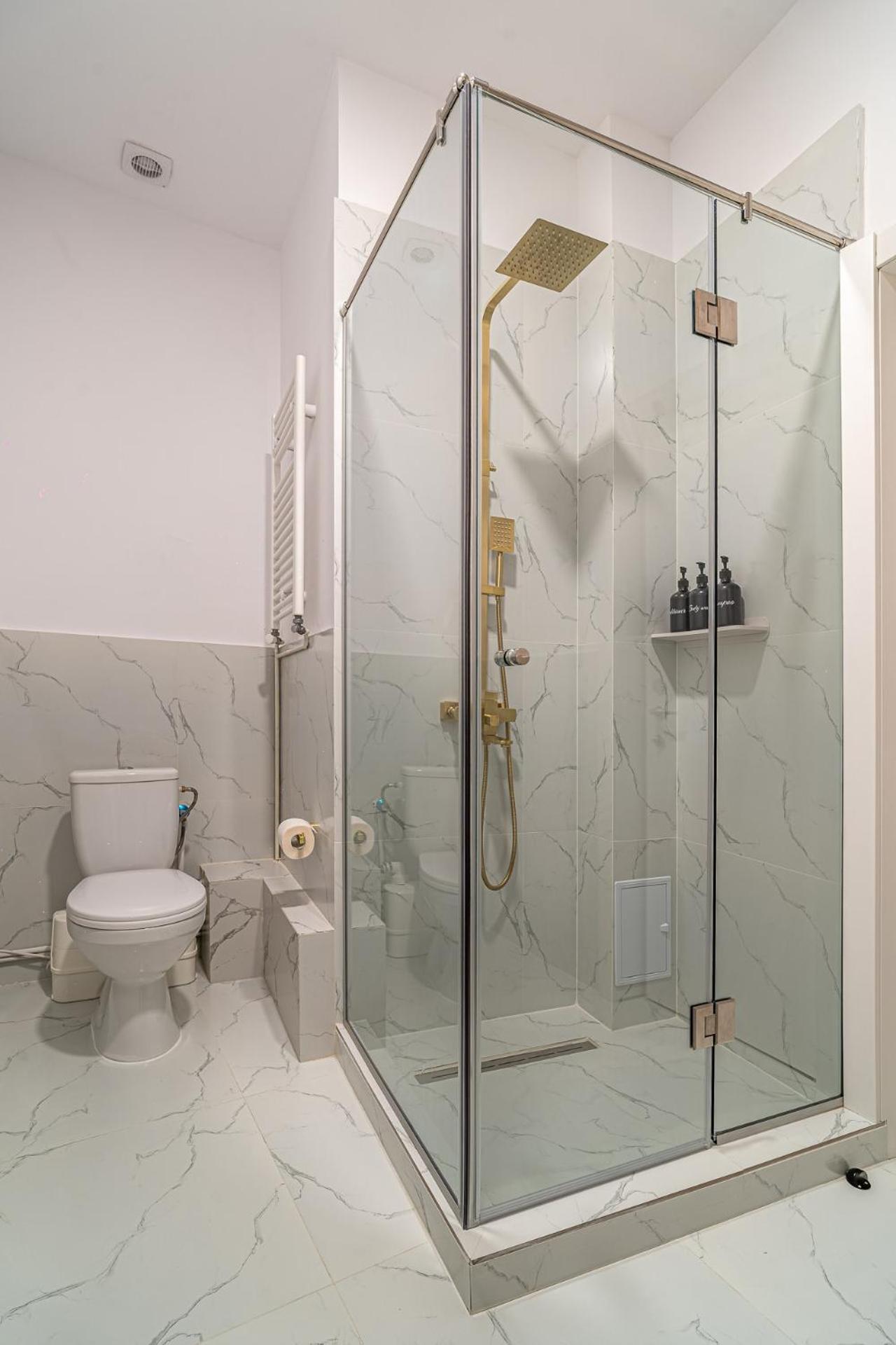 Loggia & Luxe 5Br Penthouse In Universitatii Area Bukarest Kültér fotó