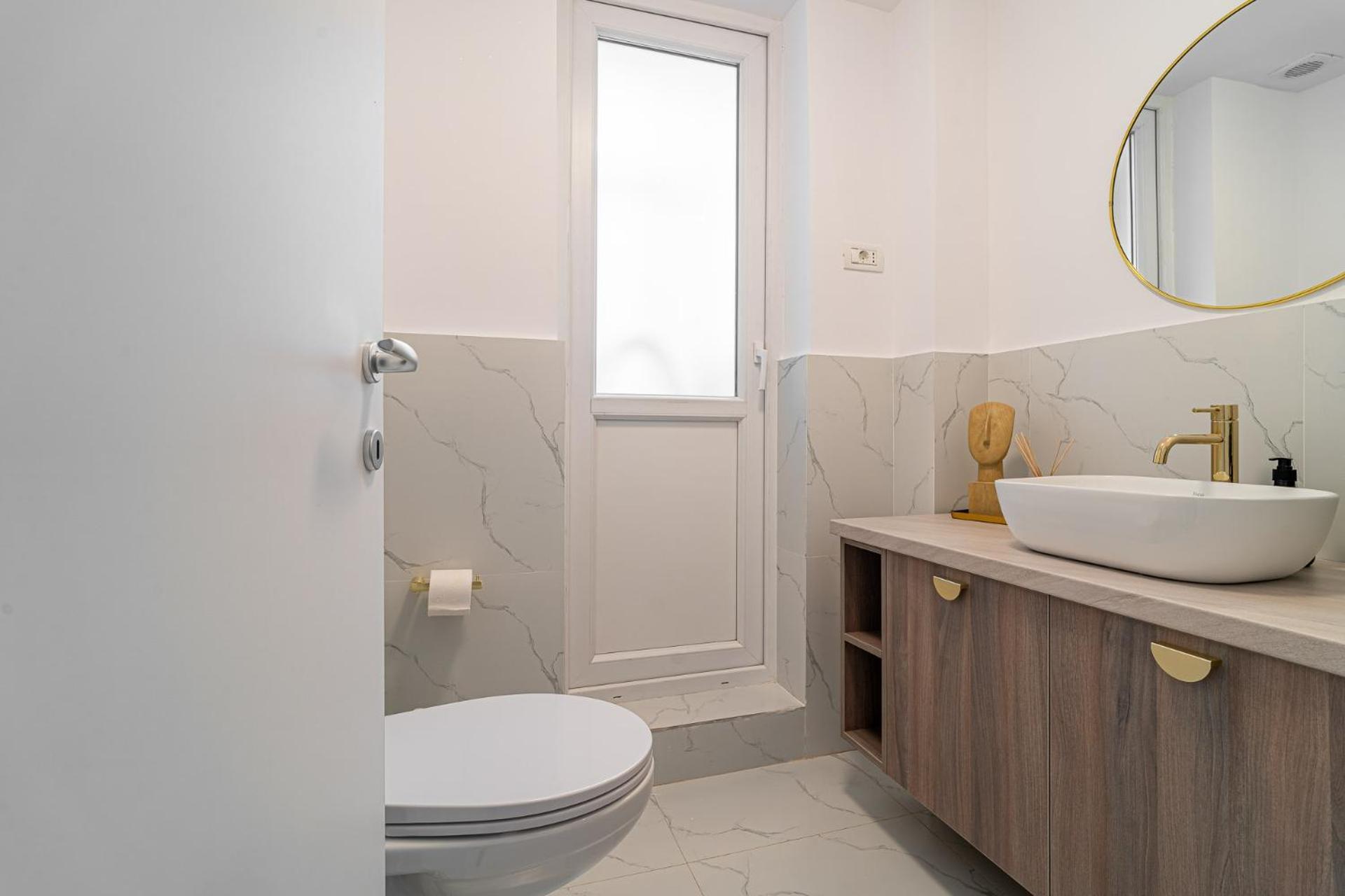 Loggia & Luxe 5Br Penthouse In Universitatii Area Bukarest Kültér fotó