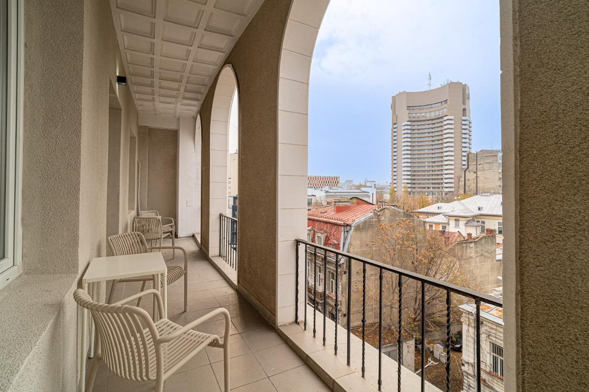 Loggia & Luxe 5Br Penthouse In Universitatii Area Bukarest Kültér fotó