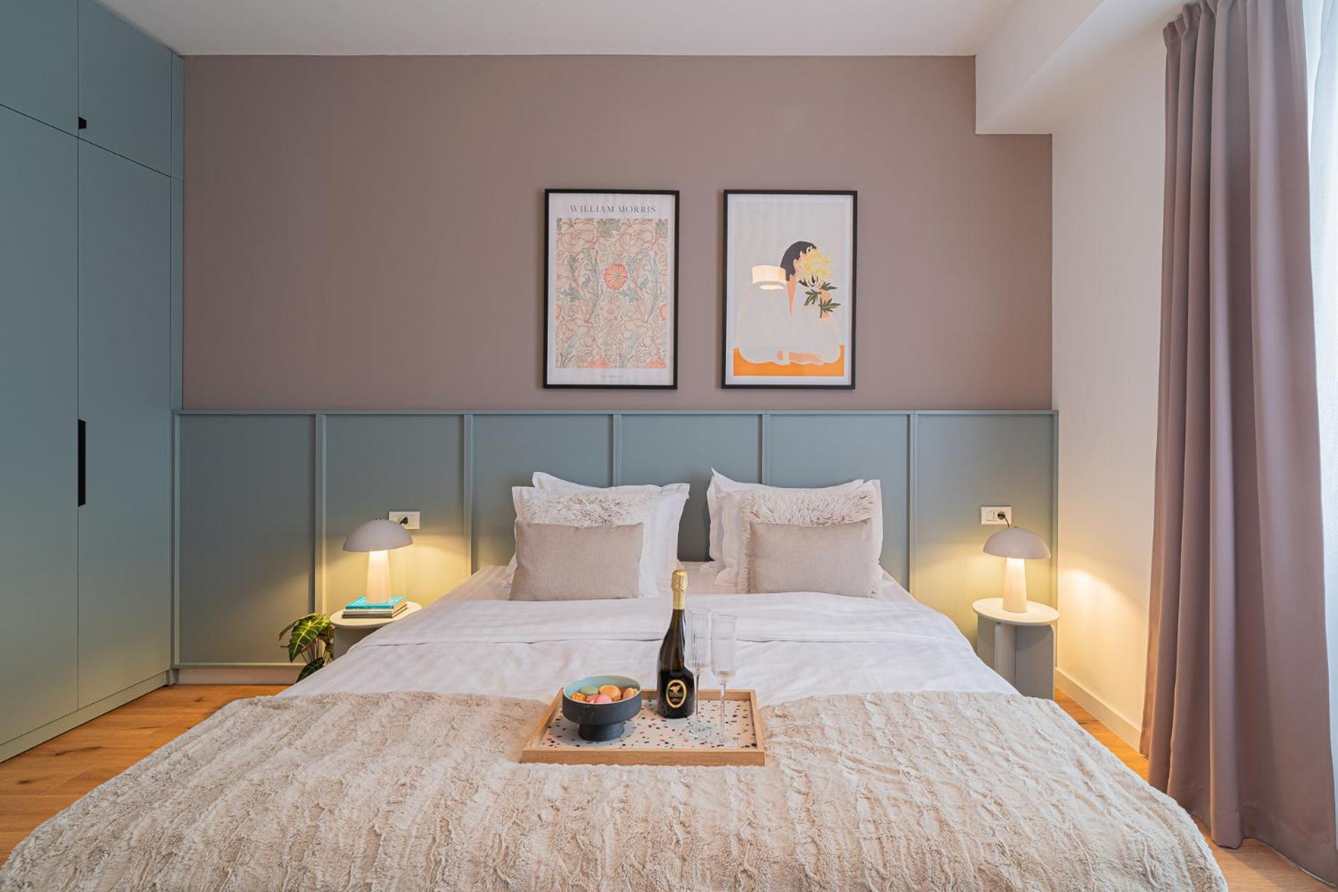 Loggia & Luxe 5Br Penthouse In Universitatii Area Bukarest Kültér fotó